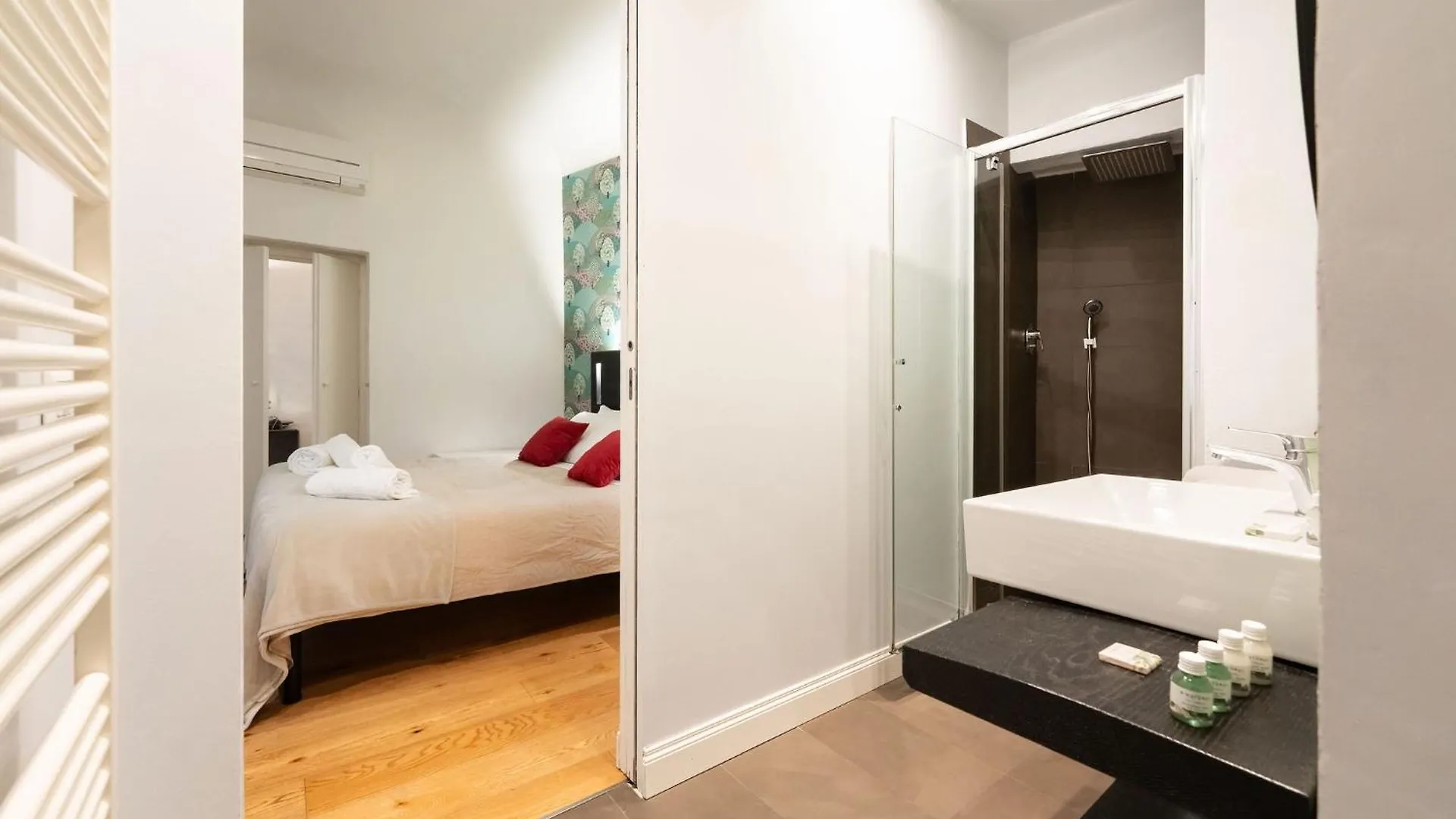 Tb-One Bedroom Luxury Apartment In The Fashion District Florence Italy